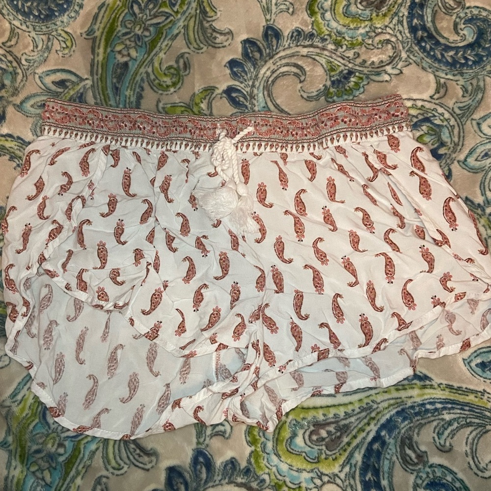 FOREVER 21 printed soft shorts